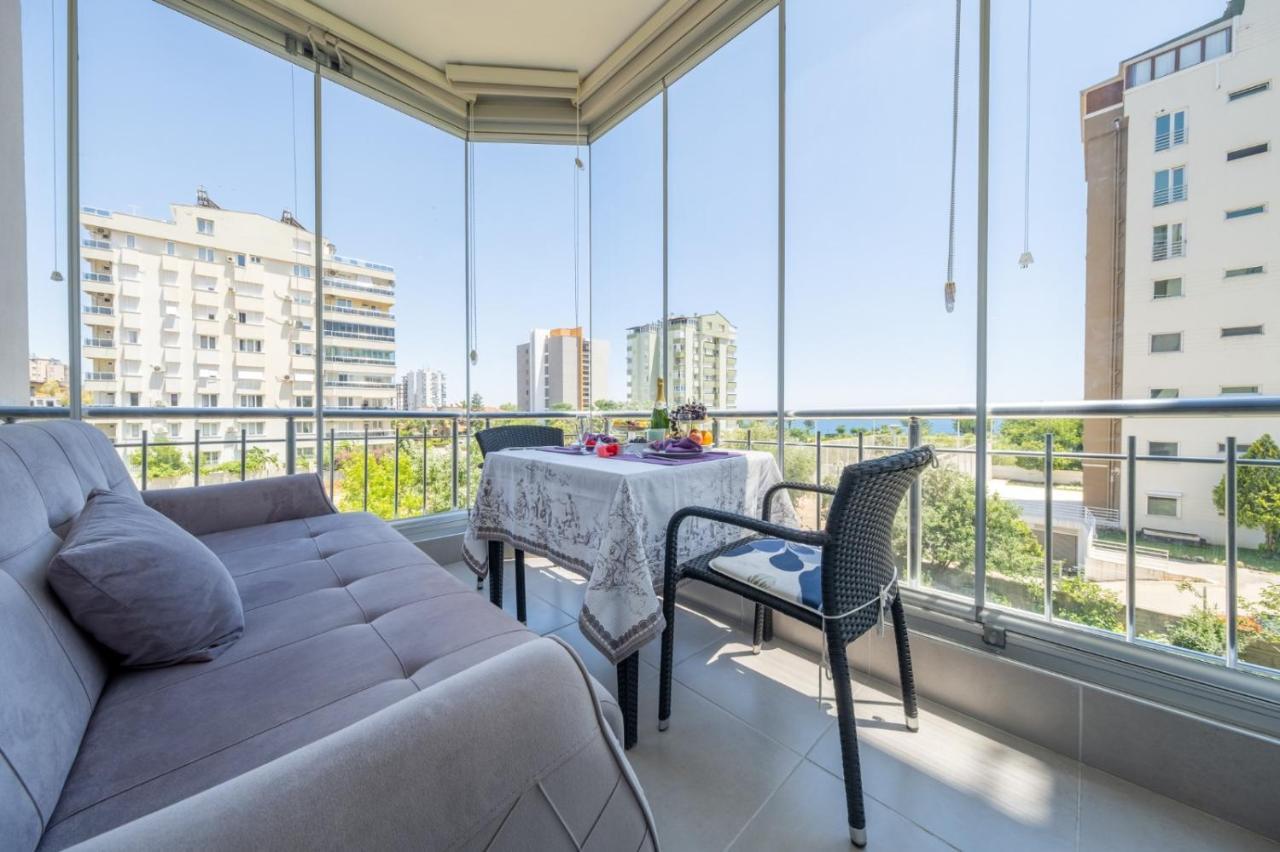 Lara 1+1 Luxury Daire Antalya